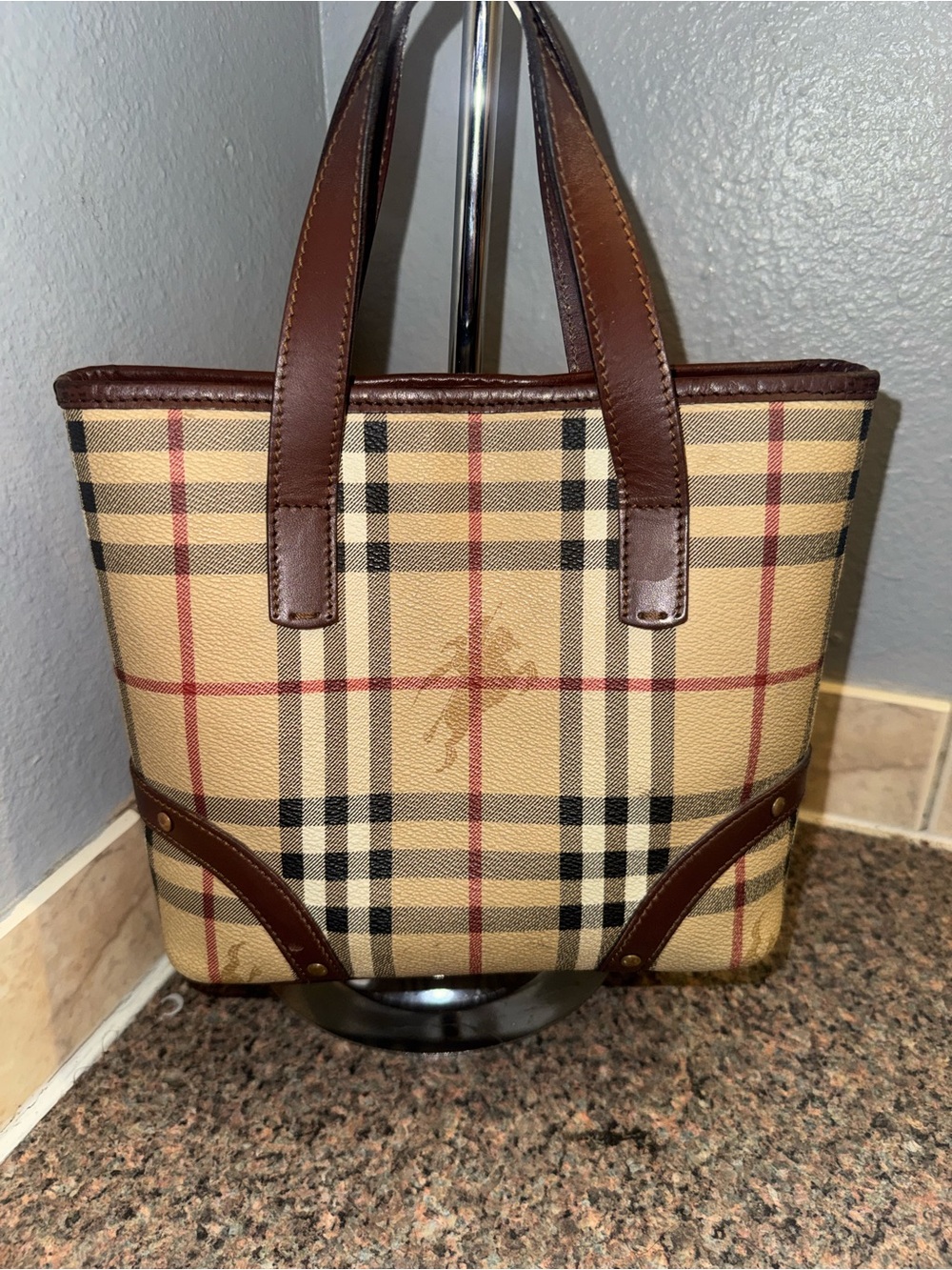 Burberry top handle Tote EUC ✅authentic✅
